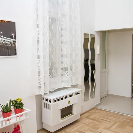 Lovag Budapest