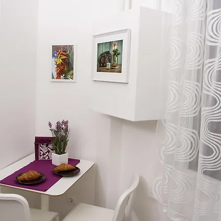Lovag Apartment