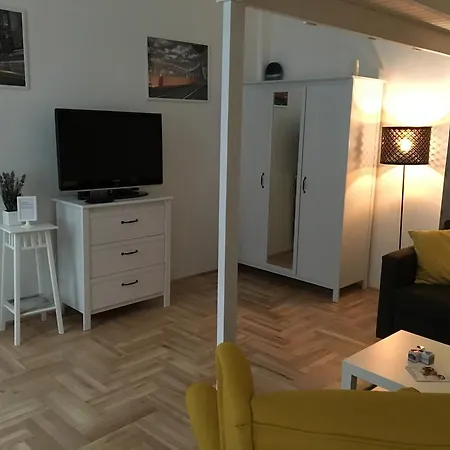 Lovag Apartment