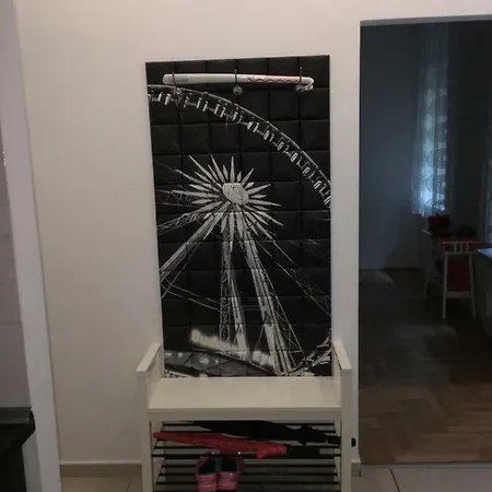 Lovag Apartment