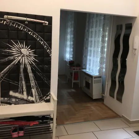 Apartament Lovag *